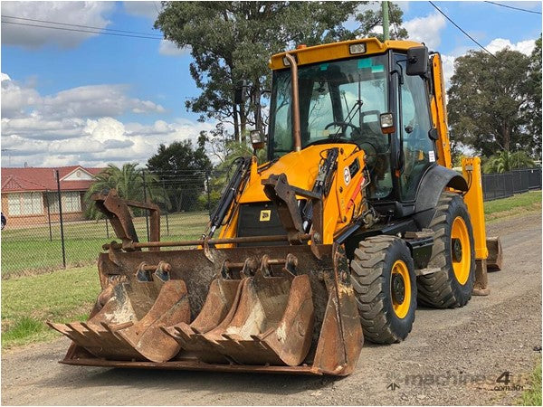 JCB 3CX- BACKHOE LOADER LOADER